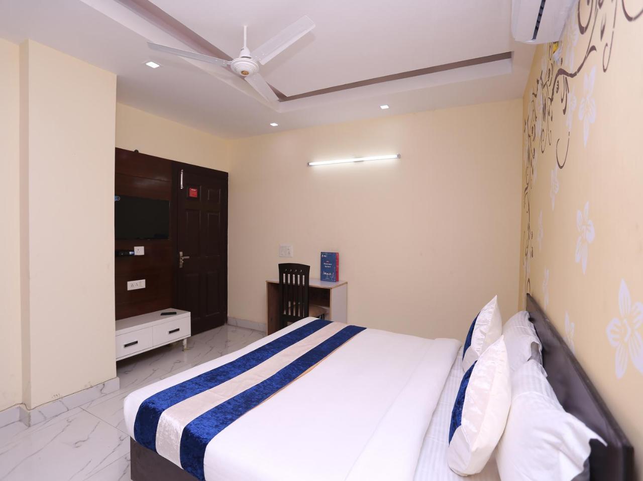 Oyo 10008 Hotel Golden Tree Delhi  Ngoại thất bức ảnh